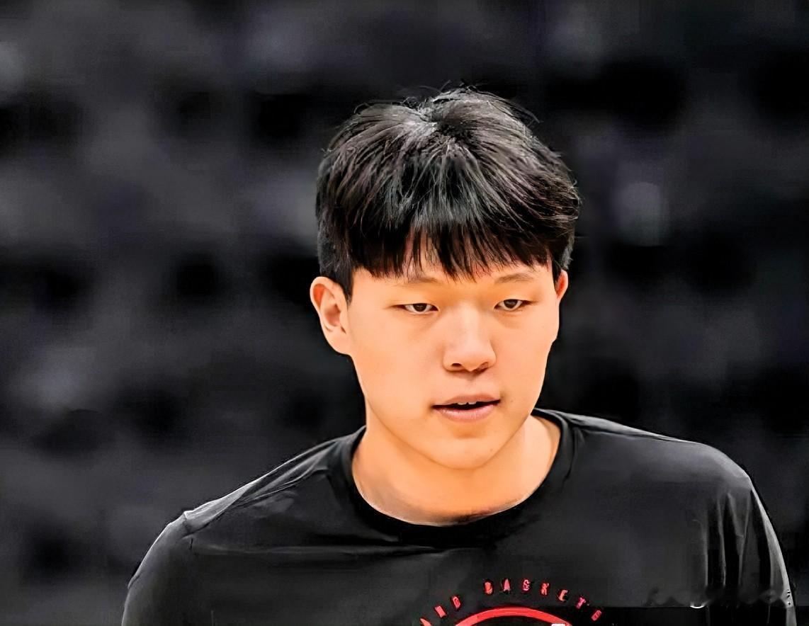 杨瀚森又被DNP了，有罗威的比赛，他压根得不到出场机会，斯普利特太固执了！

在