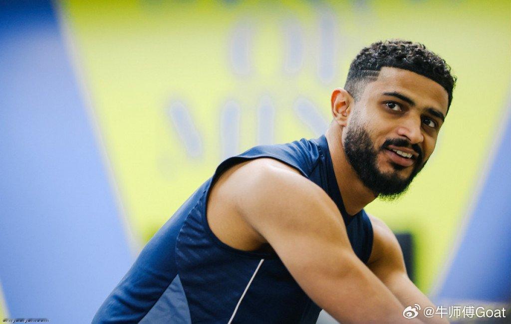 C罗 据利雅迪亚🔴C 罗因避免疲劳缺席训练，阿姆里将缺战达马克阿姆里周一继续接