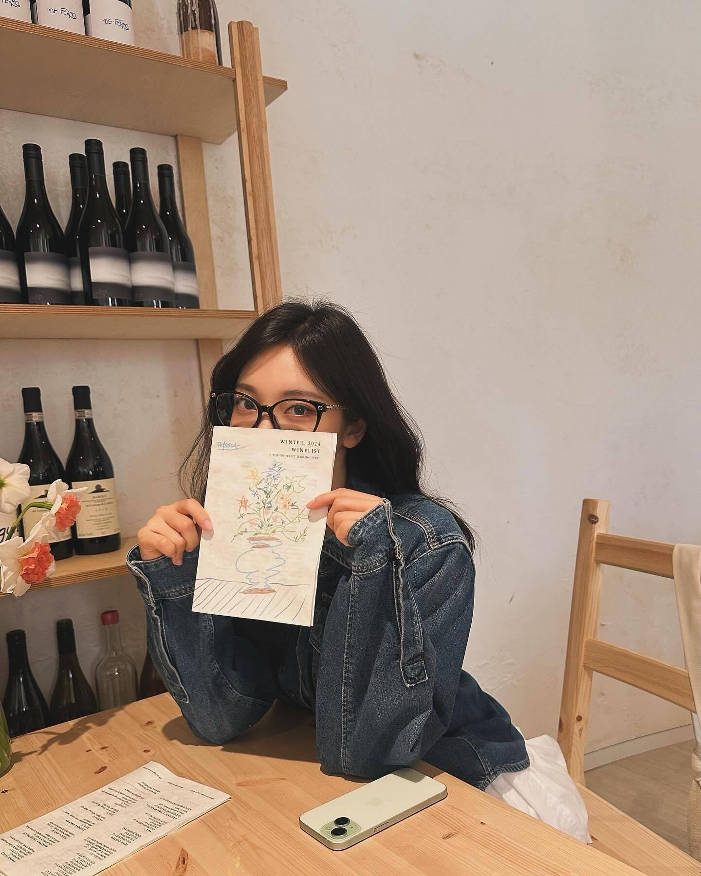 学姐每个月都会跟我出去约会[好运连连]宁艺卓 ​​​