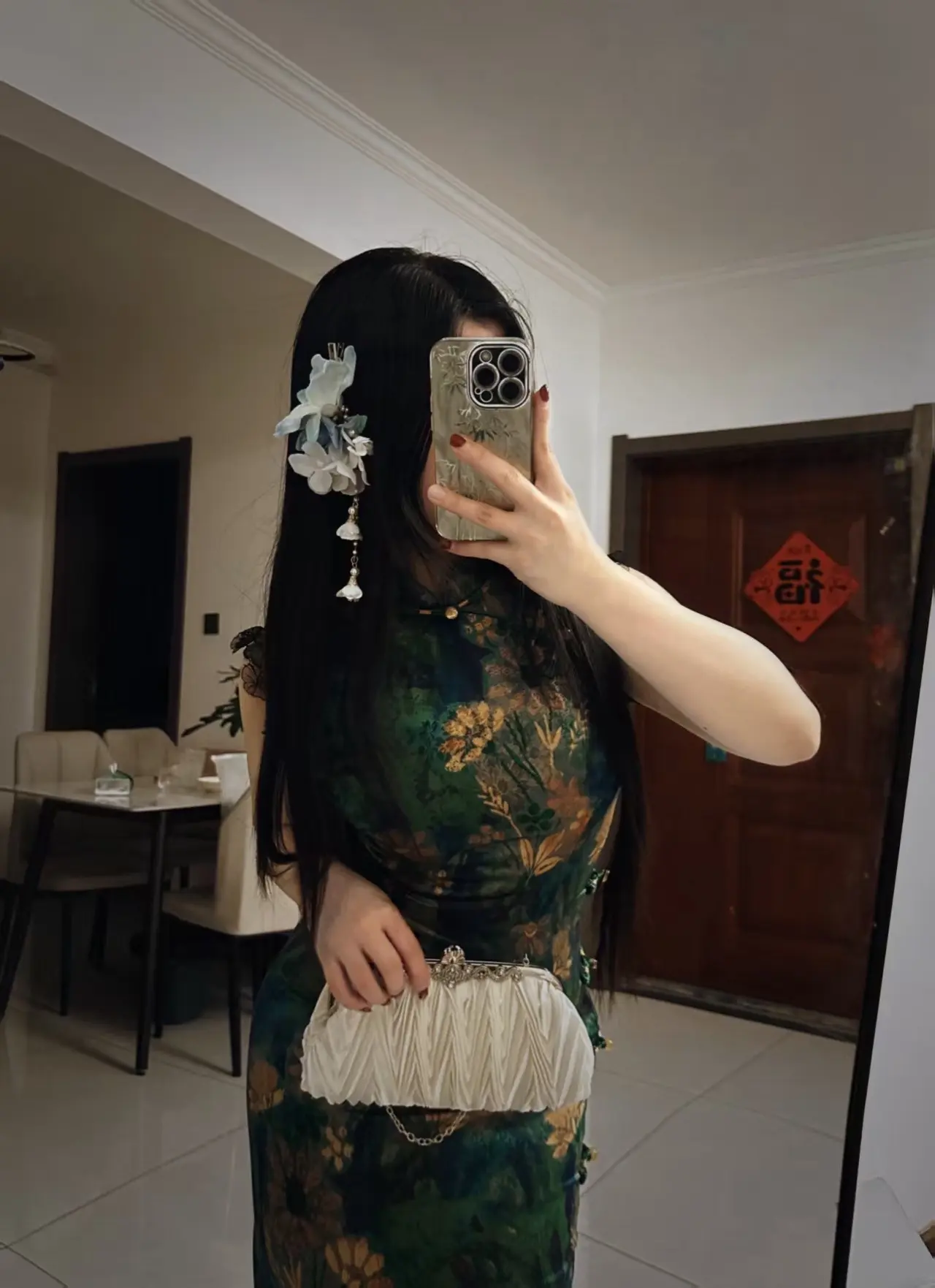 庭中三千梨花树 再无一朵入我心