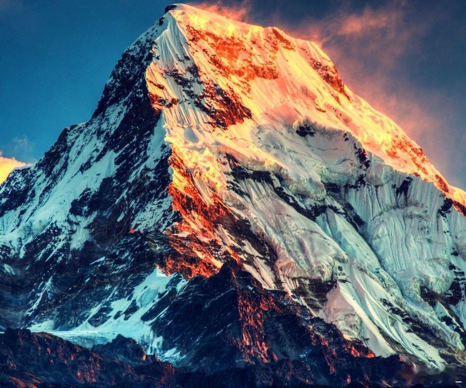 亚洲首位盲人登顶珠峰的故事太燃了 从漆黑山路到世界之巅，从珠峰征服者到电影造梦人