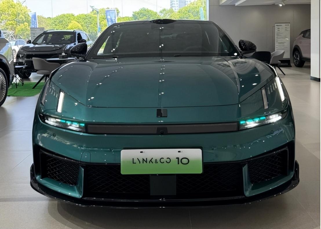 再20万级别选车，大多数都会考虑小米SU7，领克10EV以及尚界Z7等车型。其实