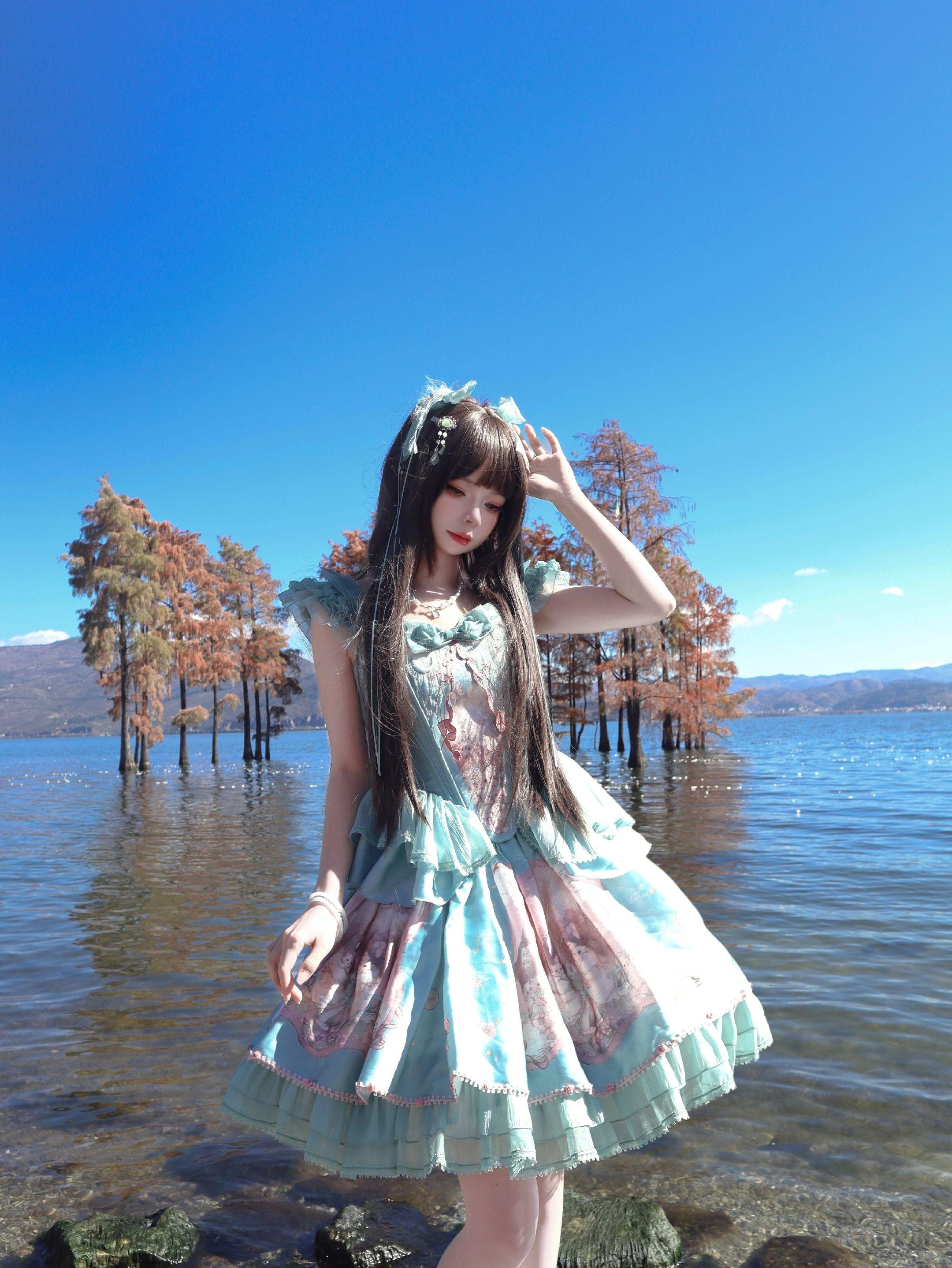 我承认我说话无聊还爱卖点烂萌