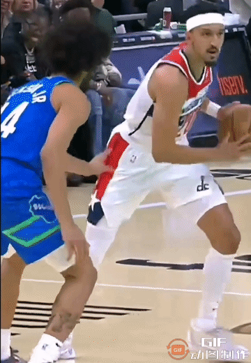 天呢！沙梅特隔扣字母哥。
@NBA #NBA#