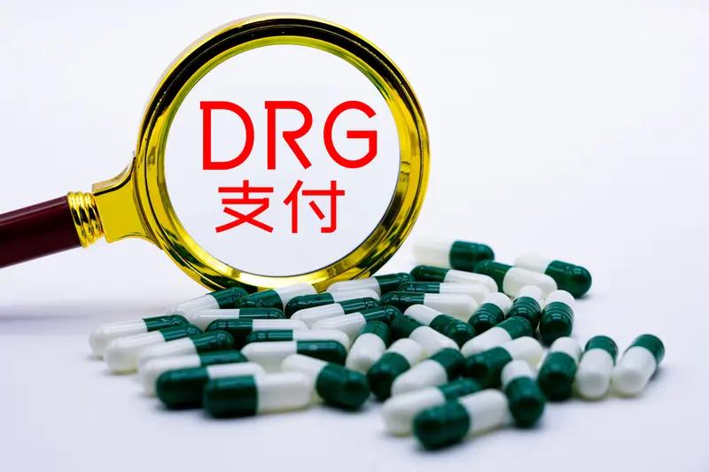 医保报销政策对患者就医选择影响可大了。从费用上看，若报销比例高，患者可能更倾向去
