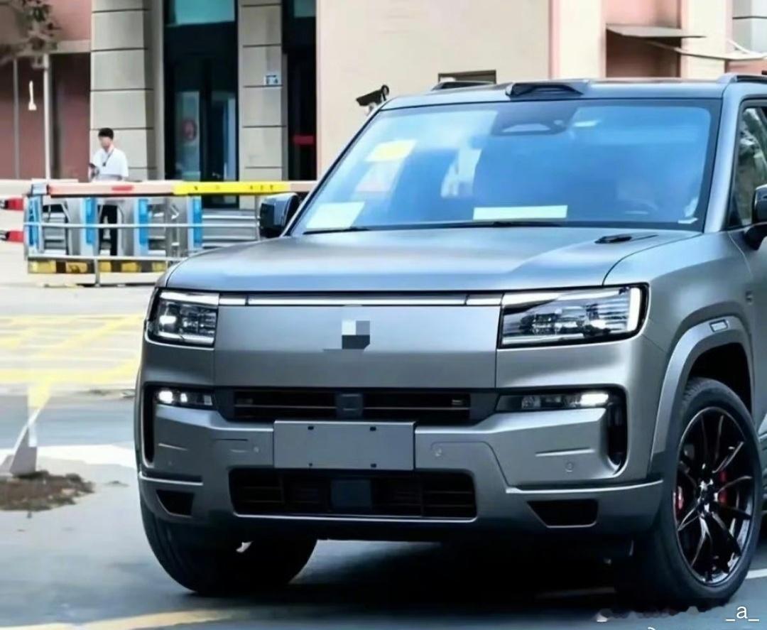 方程豹豹9，如果开始也类似理想L9 livis那样的全景屏，你喜欢吗？要是腾势N