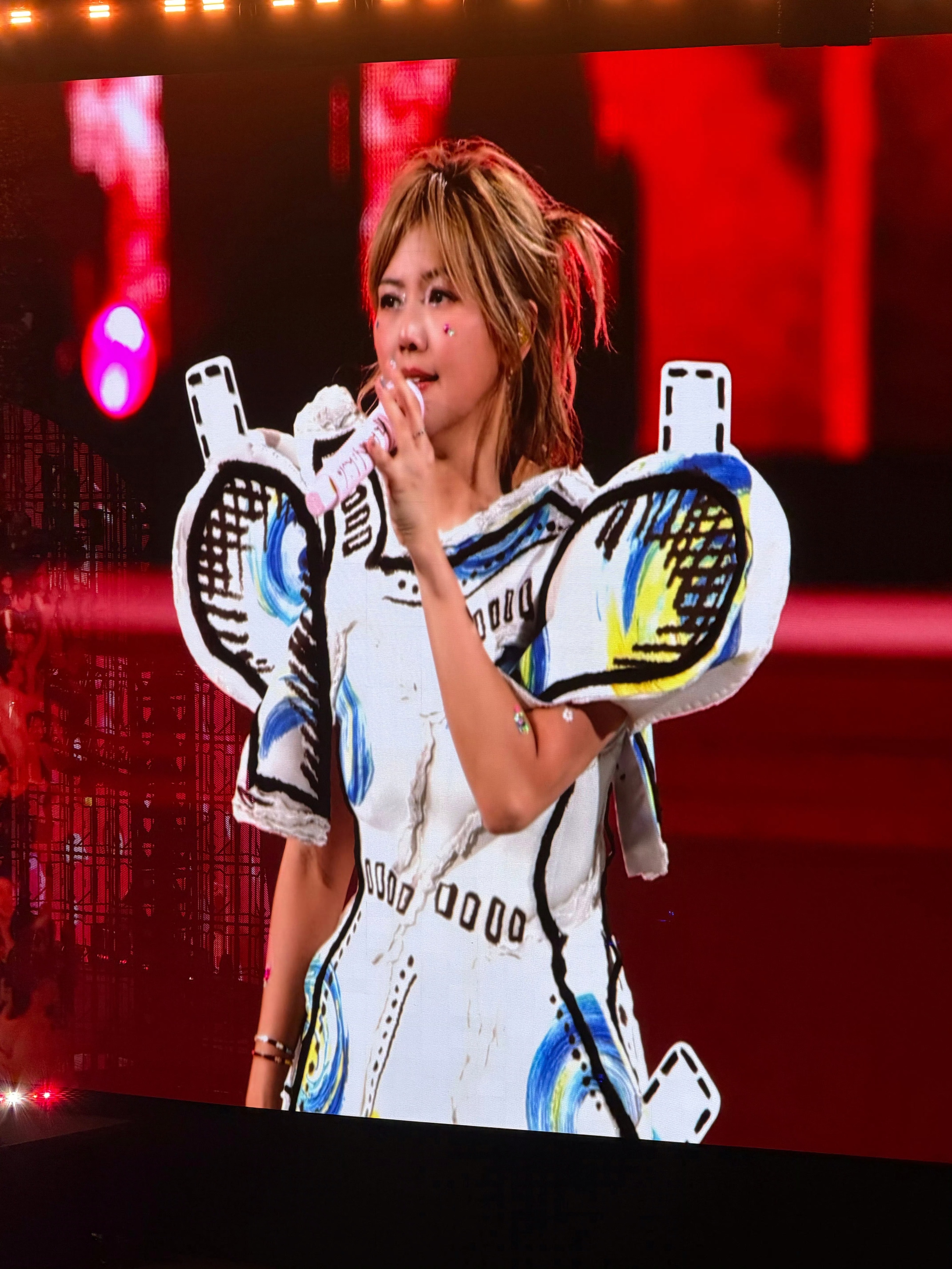 日落以后，我在香港🇭🇰万万没想到怎么还有最后10分钟包括助理、包括鼓手…感谢