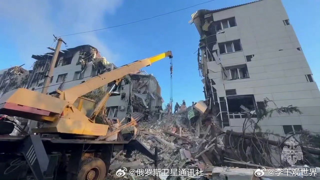 【乌军无人机袭击卢甘斯克一学院致一人受伤 】乌克兰武装部队对卢甘斯克人民共和国斯
