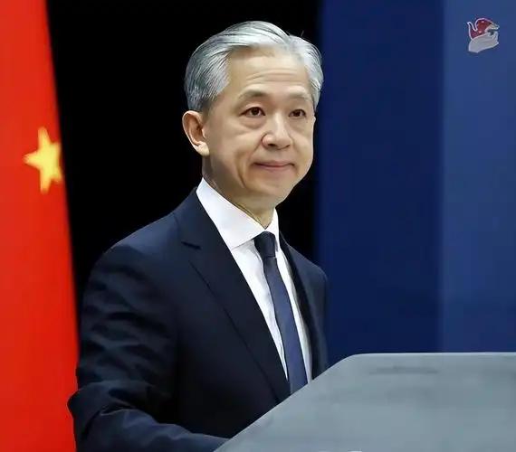 伦敦塔旁边那块地，中国重金买下，规划审批长期受阻，资金到位了，愣是荒了多年长满杂