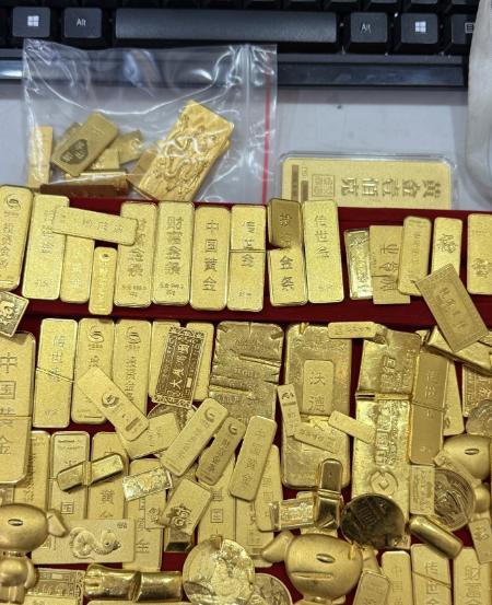 优秀员工变“黄金大盗”！背着27公斤黄金亡命天涯，被抓时已2天没吃饭

6月12