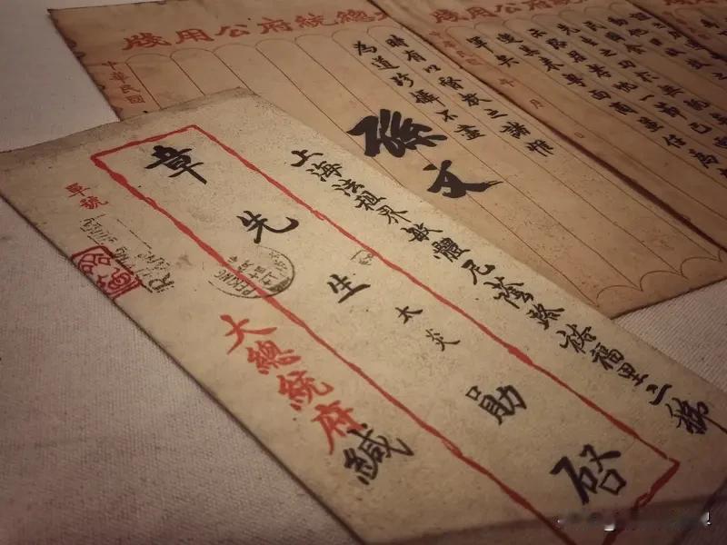 最近热映的《给阿嬷的情书》让侨批走进更多人的视野。侨批，这银信合一的物件，是下南