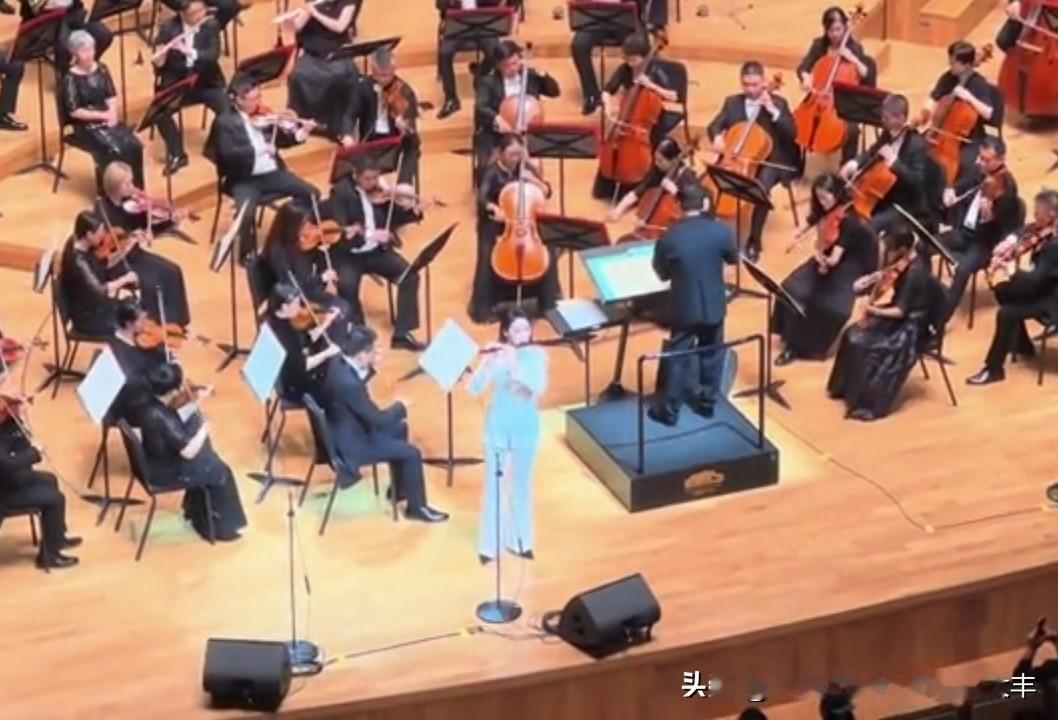 今天是毛泽东《在延安文艺座谈会上讲话》发表八十四周年的日子。

二零二六年五月一