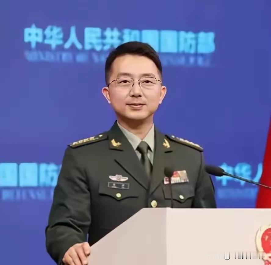 就在今天，
国防部正式宣布，
中国空军将再次派多型军机参加埃及航展！
9月6日，