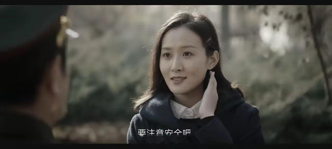 《我是刑警》中老范难怪会发疯，拿了他头绳的女孩子，下一秒就遇害了！ 