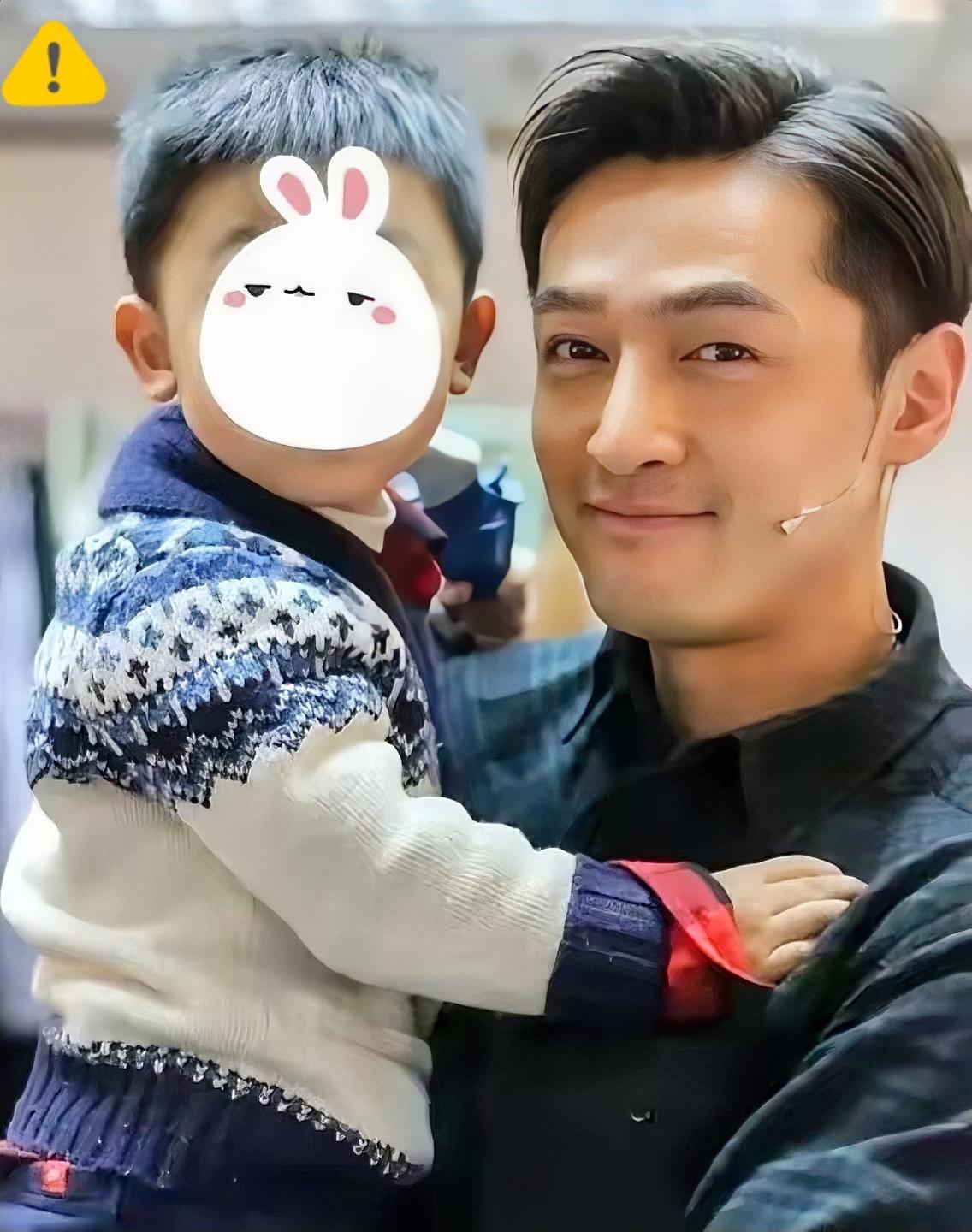 胡歌还真是闷声干大事的人啊，
​居然又生了个二胎，
​生大女儿的时候，有人说是在