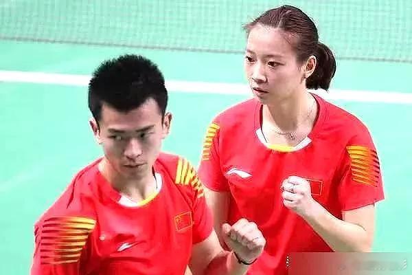 哎呀，巴黎奥运会的羽毛球混双决赛名单新鲜出炉啦！🌹​头号种子，就是咱们中国的【