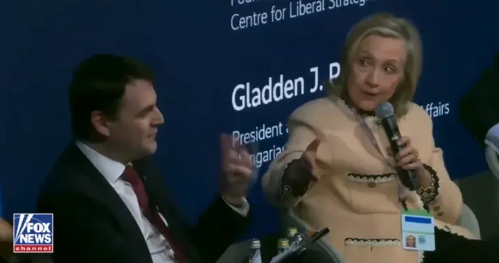 当场，希拉里和他吵起来了