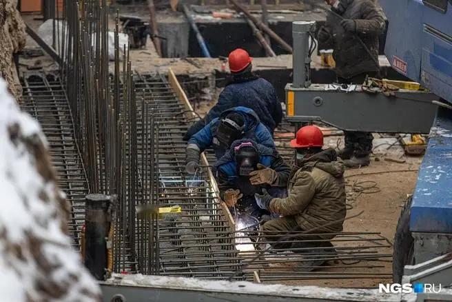 俄罗斯要无限引进印度劳工。为什么引进印度人？他们说英语么？🐻罗刹向东 1798