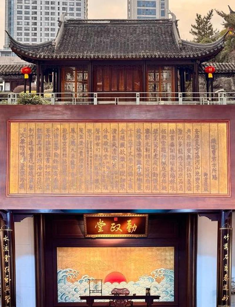 雍正抄一个显赫官宦家族，抄出来的不是白银，是当票百余张。

这户人家不是普通门第