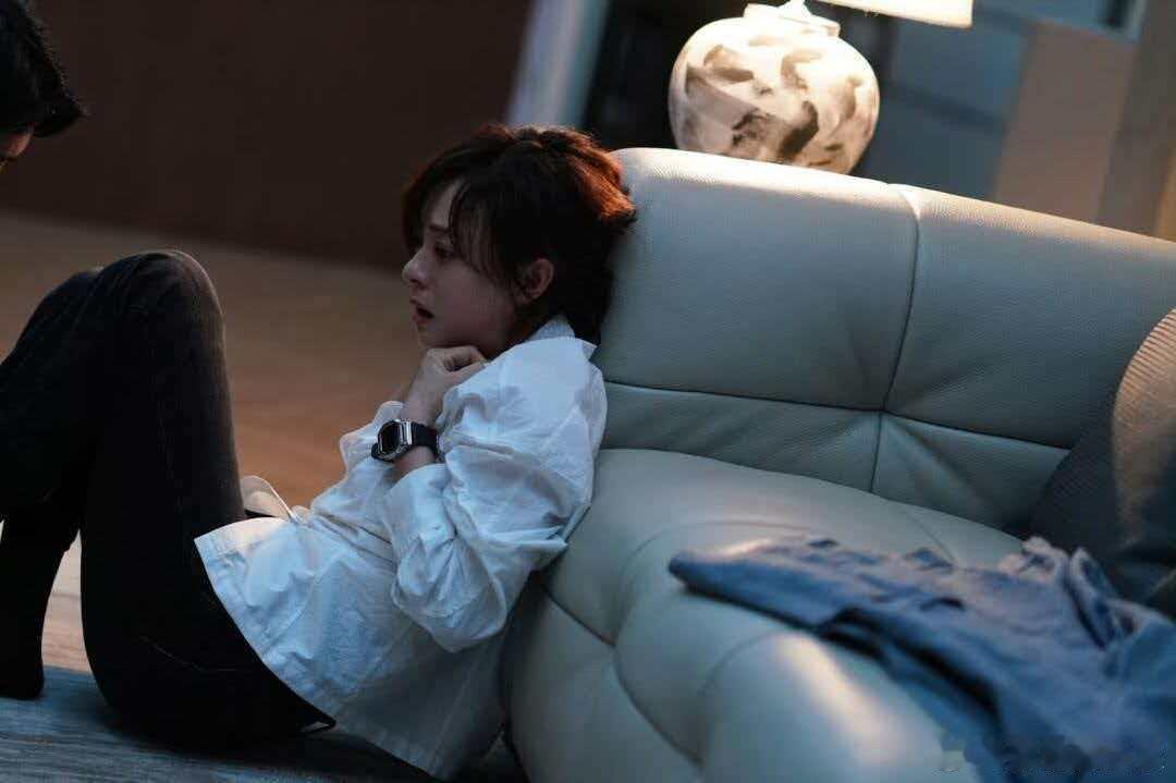 孙俪团队曾反对接危险关系孙俪透露团队曾反对自己接演《危险关系》，身边人都不舍得她