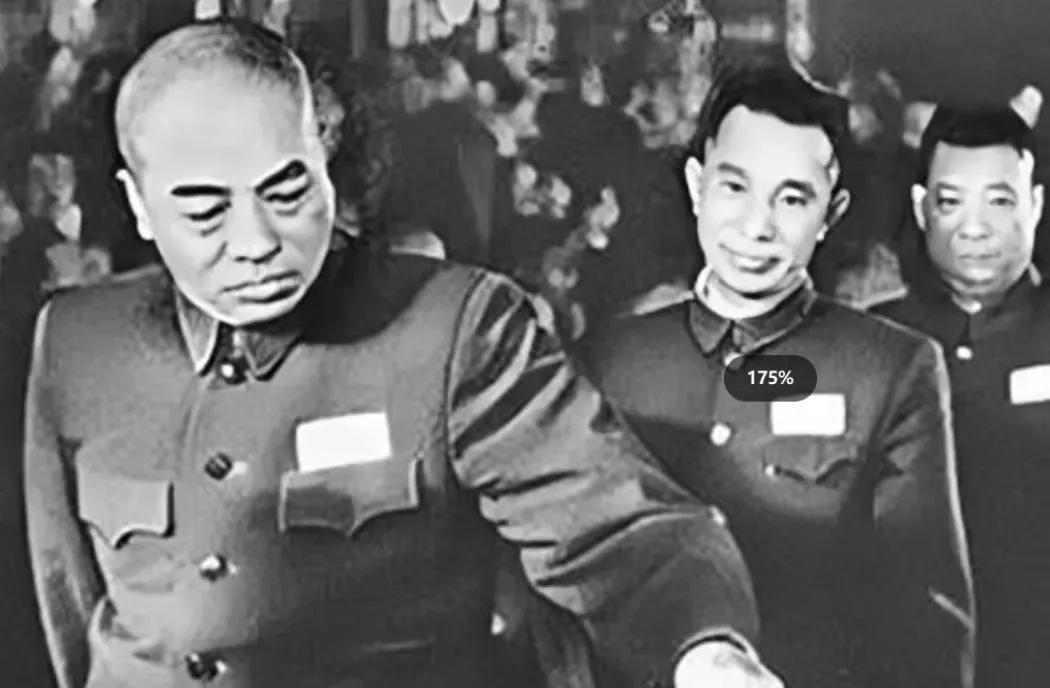 彭德怀64岁被批斗，写8万字求情，毛主席回复：不能给他平反

1962年的6月中