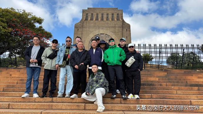 德云社全球巡演抵达首站南非，偷得浮生半日闲，去大草原看看狮子、大象、犀牛、河马，