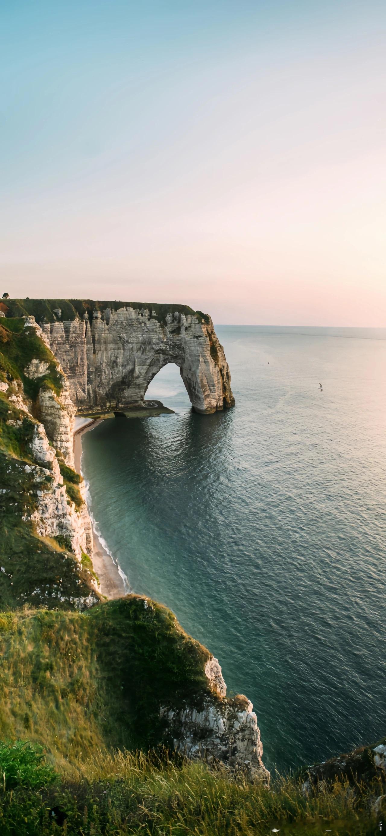 员工中了1500万彩票后直接离职我想90%的人也会跟他有同样的选择，当你实现财务