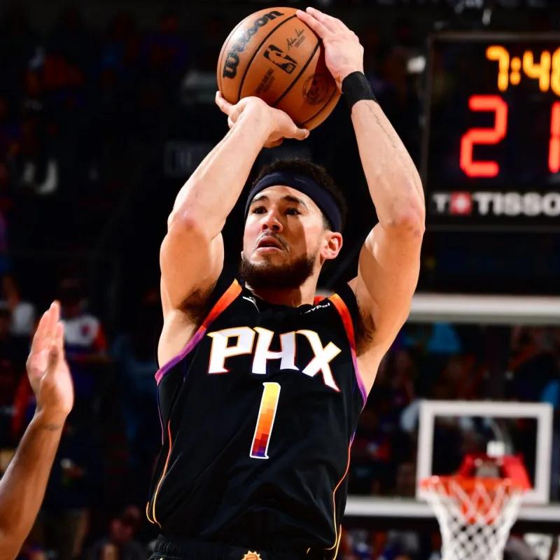 NBA现役第一！布克手握4座NBA球馆的单场得分纪录
09月08日讯 美媒Cra