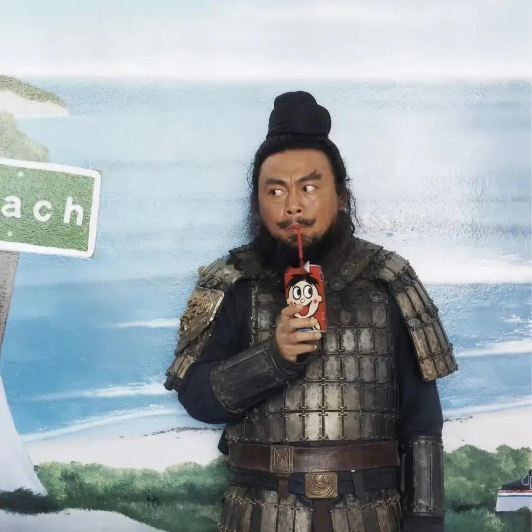 金牛座的爱，扎实而慢热，如同在土壤中耐心生长。他们倾向于找相似的伴侣，因为安全感