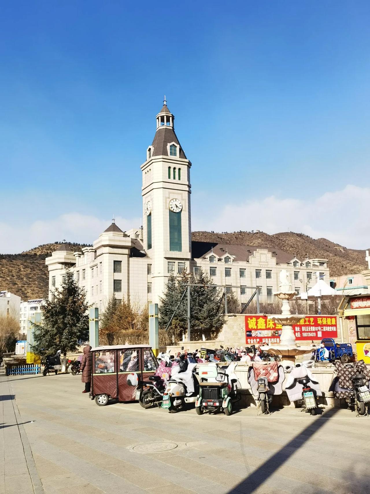 2022年在中国举办的冬季奥运会，带火了張家口市崇礼小镇。今天一睹她的芳容，感觉
