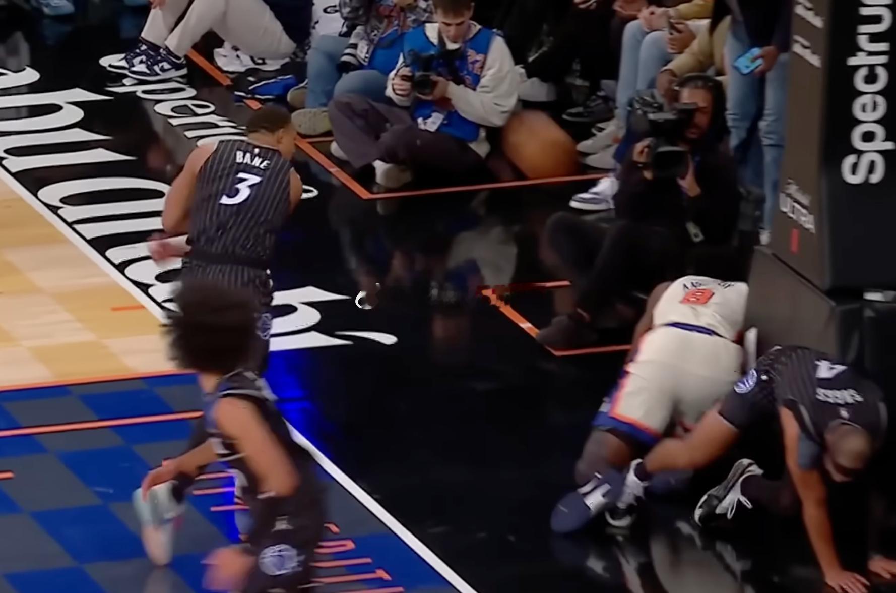 奥尼尔五大囧好一个call back 哈哈哈哈哈哈哈笑死了 