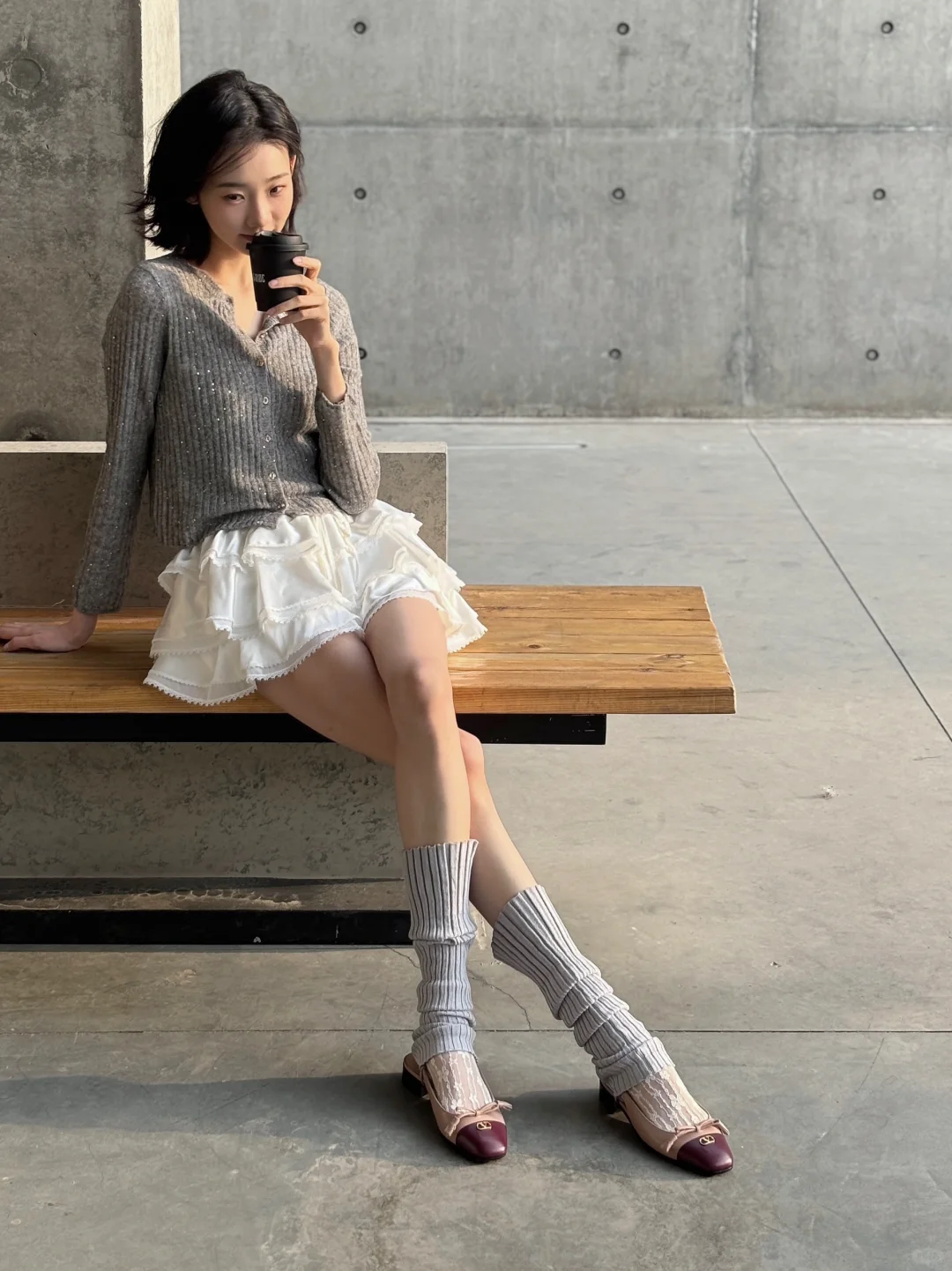 在鞋上系了一个会飞的结🎀