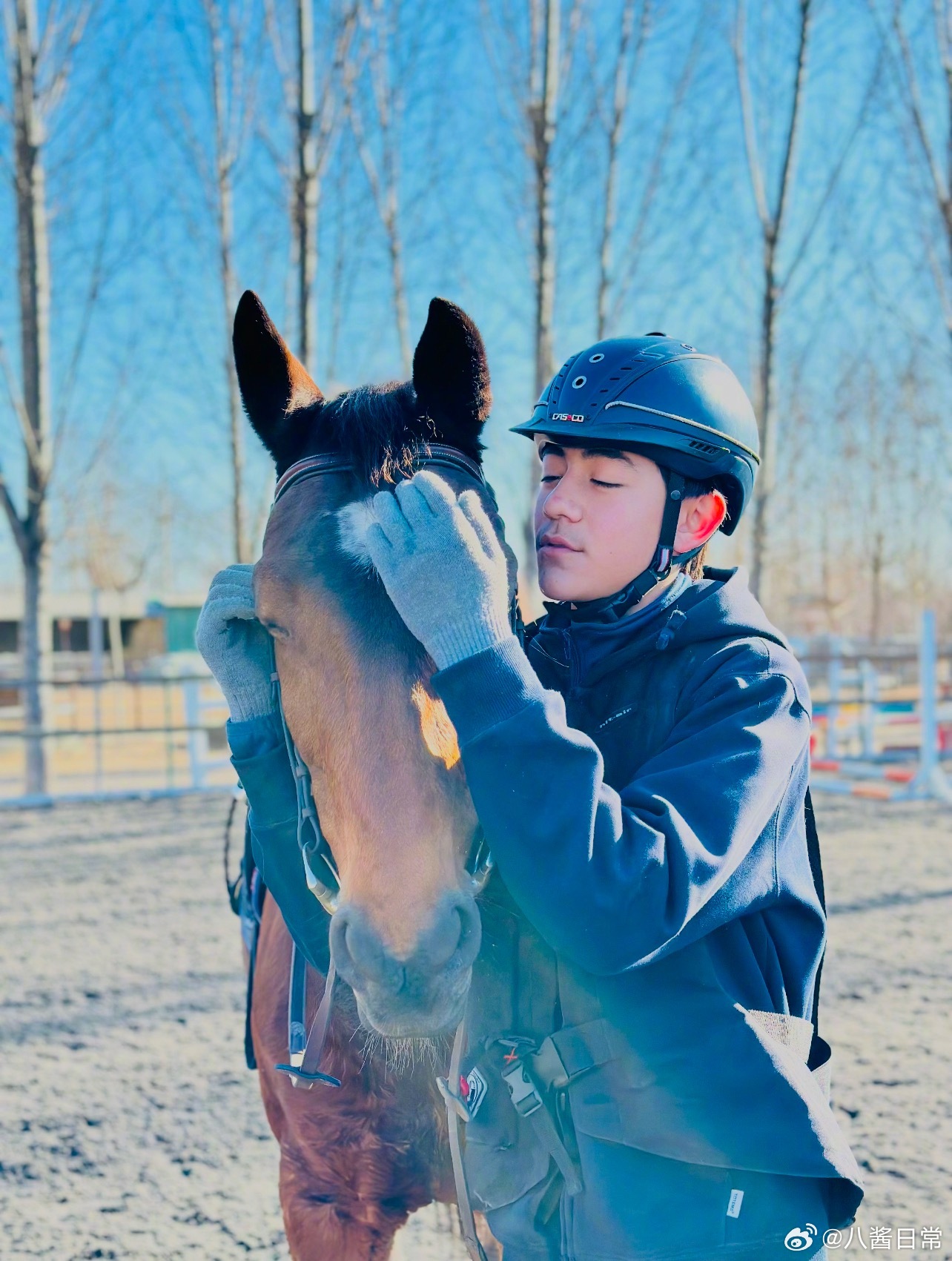 刘烨的儿子诺一、女儿霓娜近照诺一霓娜长这么大了