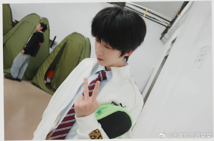 tg 左奇函拍的TF四代 