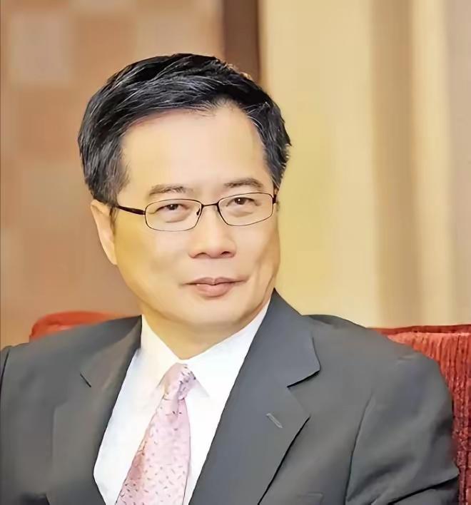 现世报，来得这么快，
​陈舒怡检察官彻底断了前路，不用等到年底，也不用等到明年，