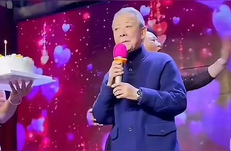 90岁滑稽泰斗谭义存走了！童年快乐源泉断流，一个时代彻底翻篇
宝子们，咱就是说时