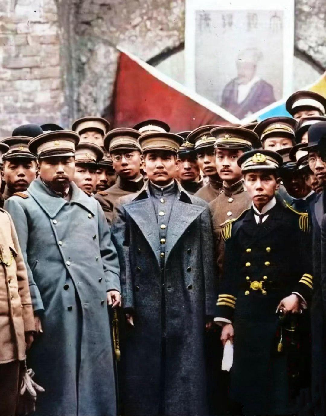 初中学历史，孙中山先生革命标语是:驱除鞑虏恢复中华！当时只知道很多列强侵华加上清