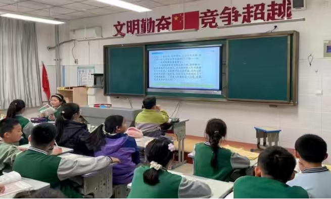秦岭笑谈[超话]【曲园学子暑假社会实践】——寻根塑魂育新苗，论语浸润润童心为了探