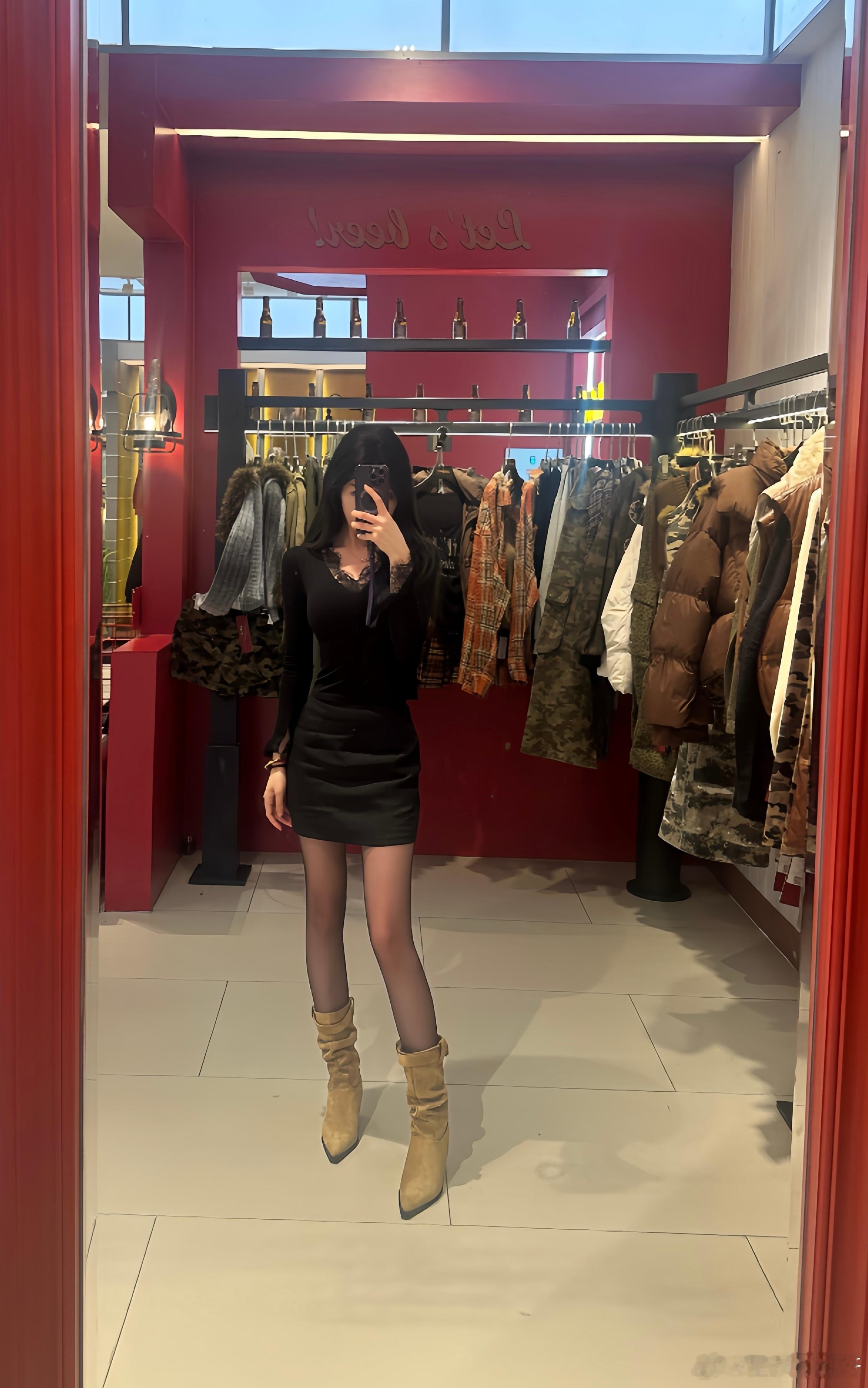 黑色太好搭配啦 