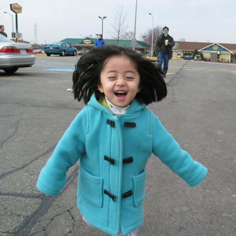 许允真的童年照大放送，小时候真的可爱宝宝好萌 