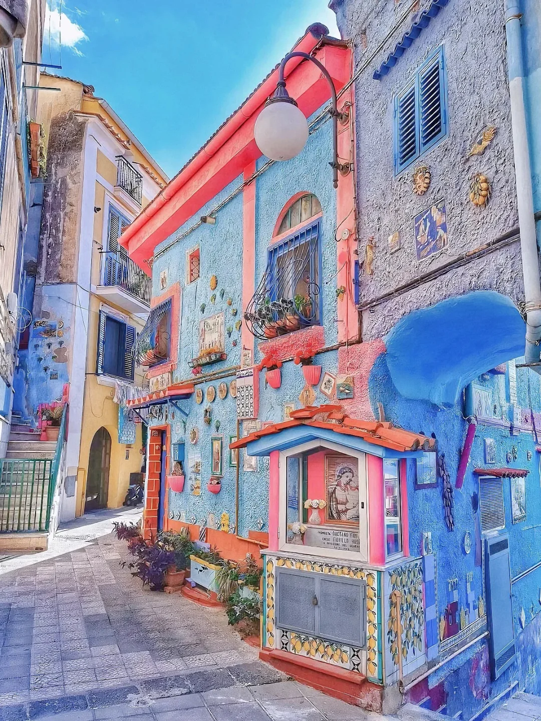 意大利阿马尔菲海岸🦋绝美粉蓝陶瓷小镇！