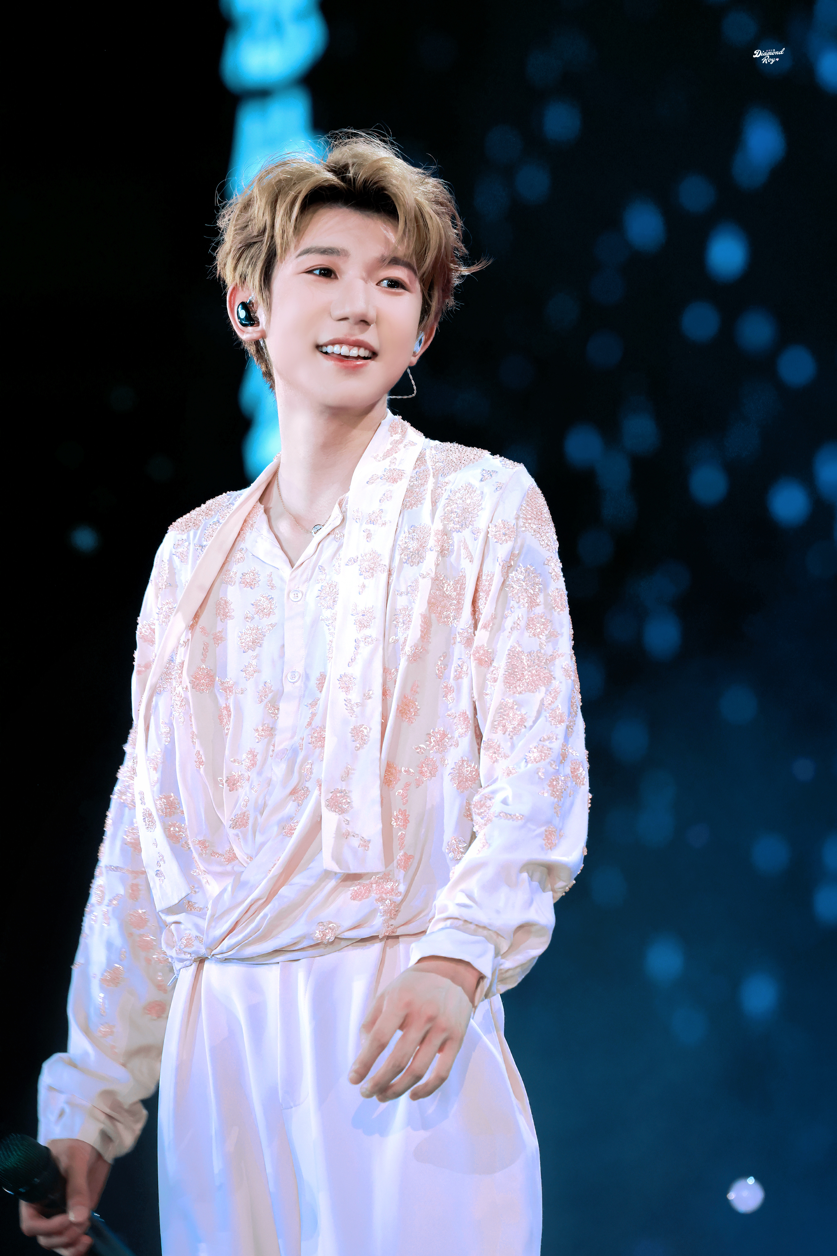 王源王源宇宙超级无敌大大狂欢巡演 20260719📍深圳玫瑰星系向地球传送赠言