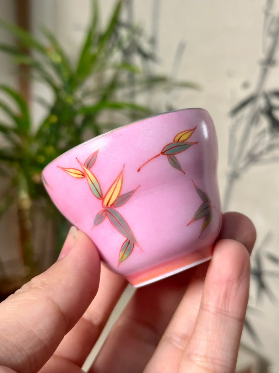 新品上架｜洋红地竹叶纹折腰杯🌸（50ml）