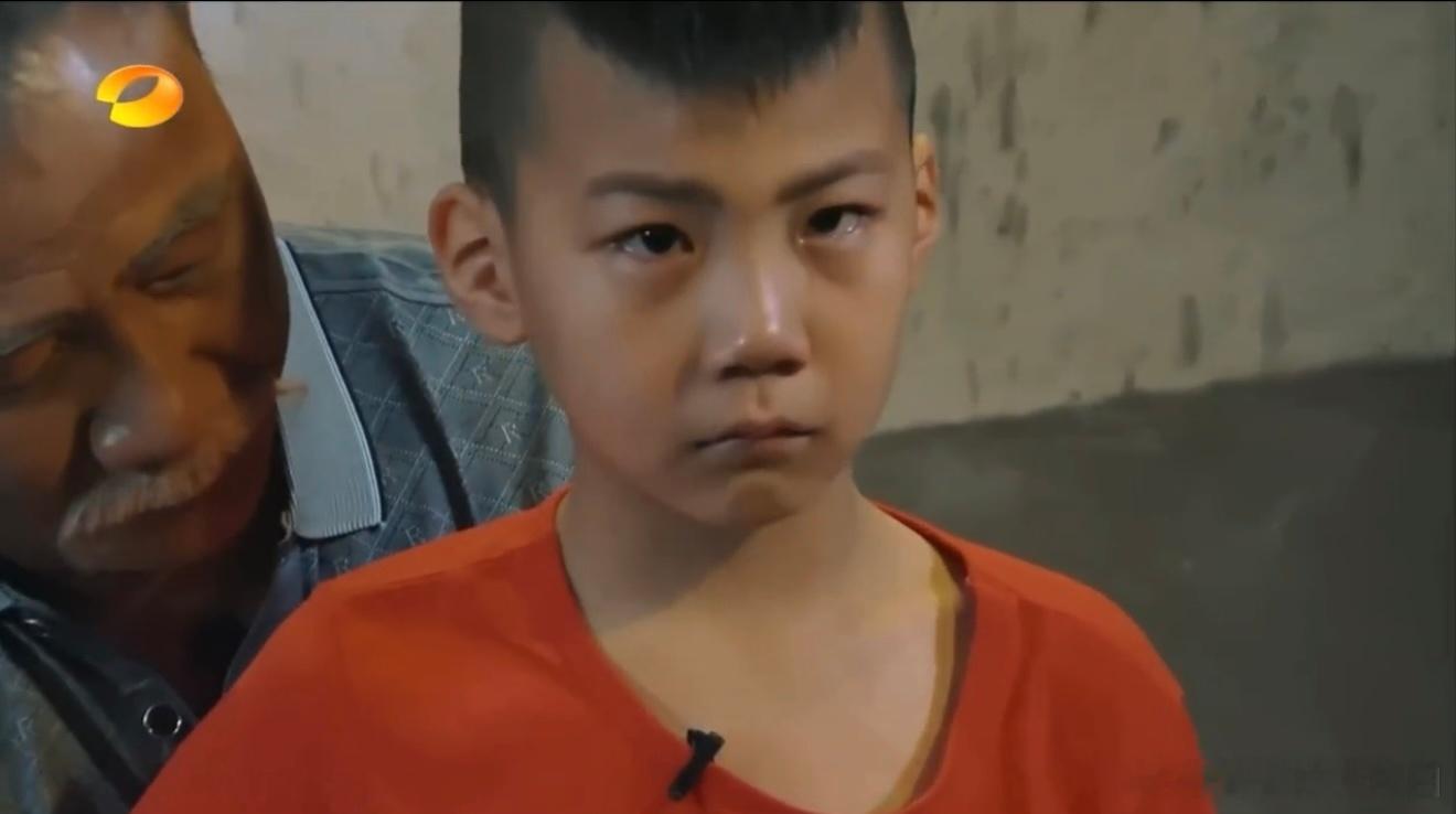 十年后又和康康共情了 真的会被康康打动！《归队》看片会上，他听烈士遗嘱就代入妈妈