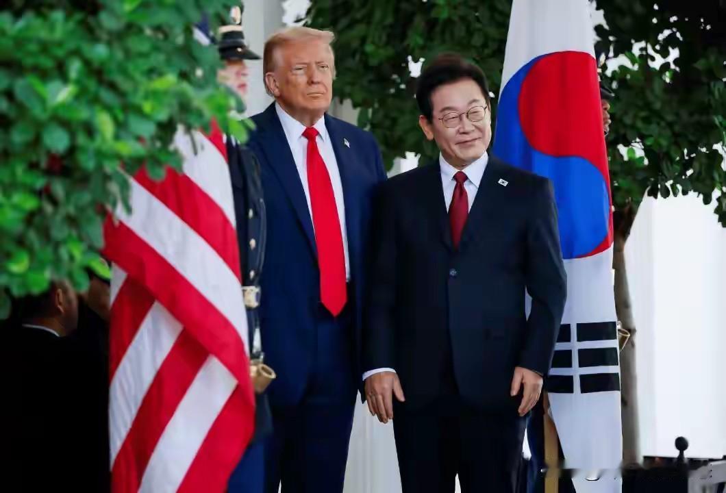 李在明还没动身访华，美国就急着对韩国下手了，这背后的猫腻可不少。
李在明访华诚意