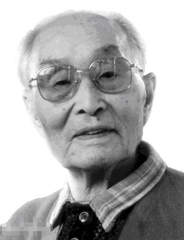 1972年，北京301医院，警卫组长赵保群受命照看一位叫“张续”的病号。一天深夜