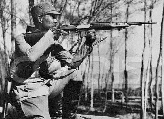 1918当夜，沈阳唯一主动抵抗的是警务处长黄显声将军，他在事先就不断报告小六子，