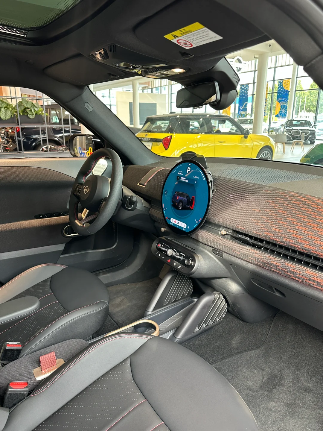 国庆购车推荐｜全新电动 MINI ACEMAN