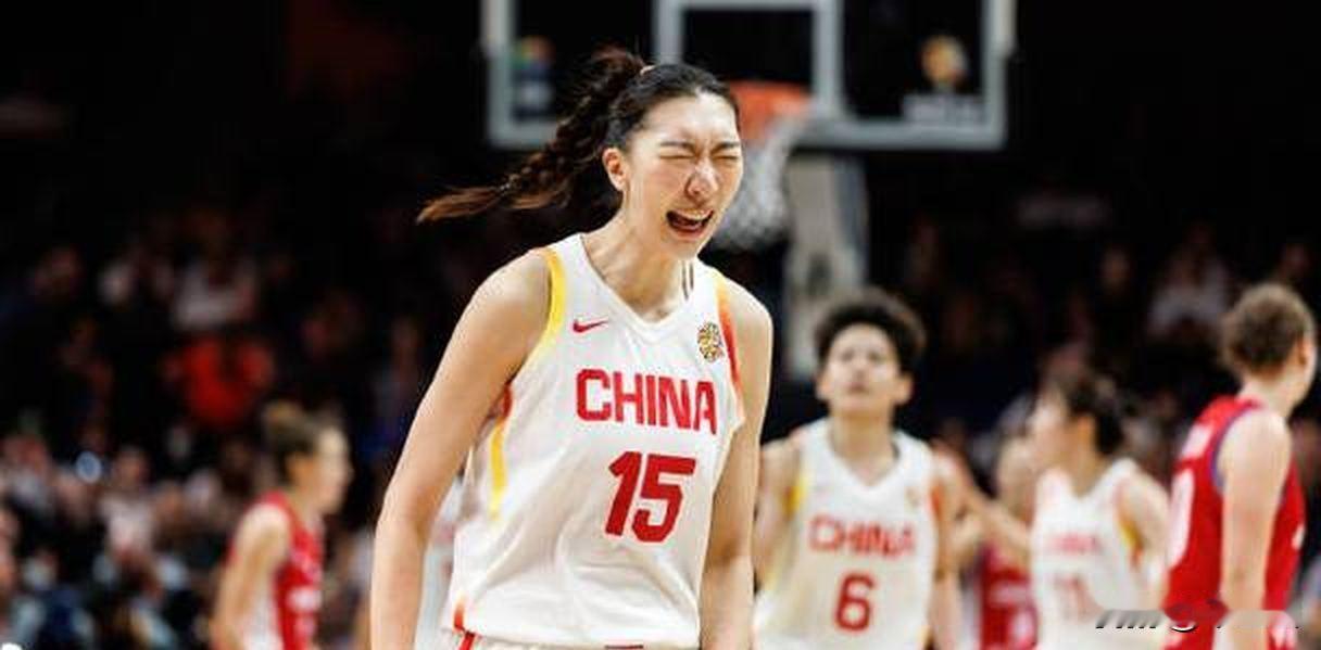 这是中国队吗？
美国55:52胜意大利队赢了3分，中女篮胜71:51意大利赢了2