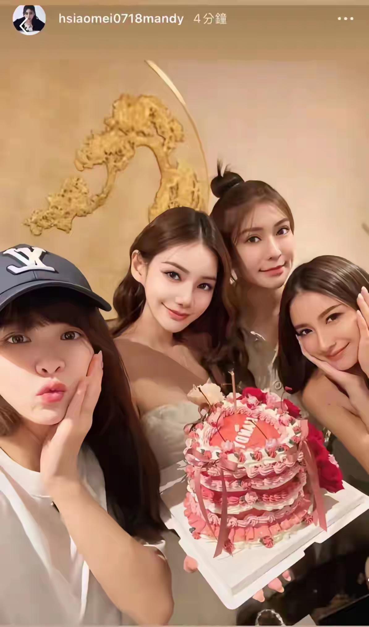 小梅真的很接地气，对孩子们也很好，为了和孩子们一起，她一起给自己过生日了，和自己